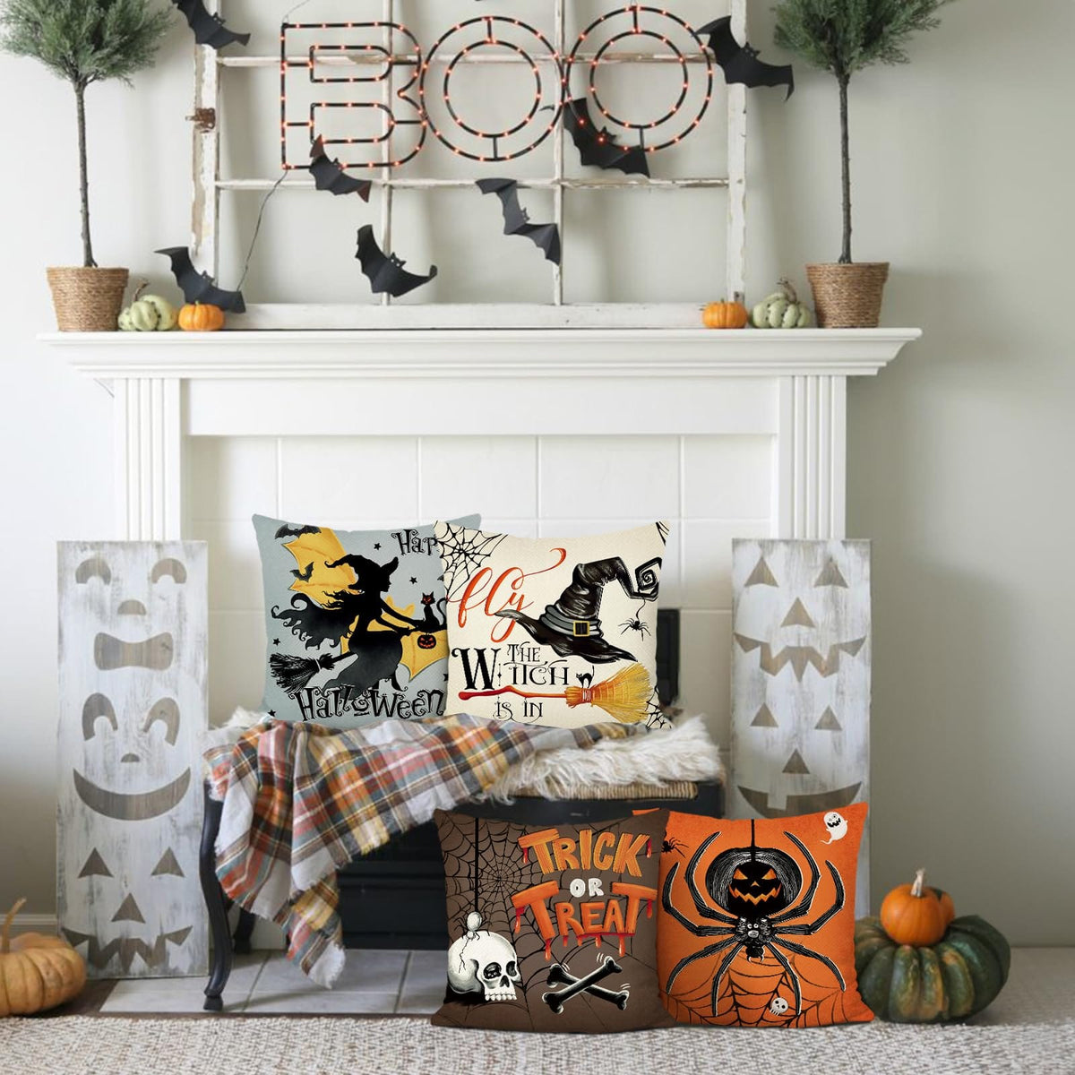 Happy Halloween Cushion Covers 45 x 45 cm Pumpkin Ghost Black Cat Trick or Treat Decorative Pillow Covers Black Pillowcases for Sofa Bed Home Outdoor Decor Set of 4