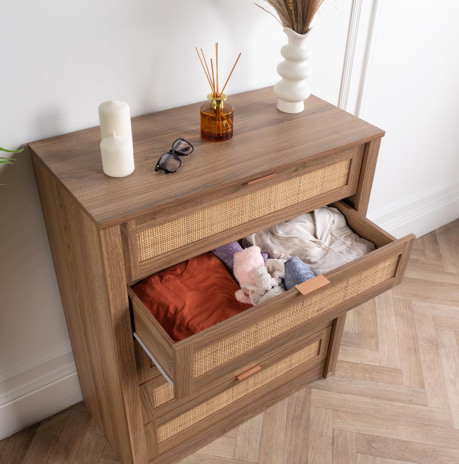 Rattan Chest of 5 Drawers | Wooden Frame | Scratch-Resistant | Bedroom, Living Room & Hallway